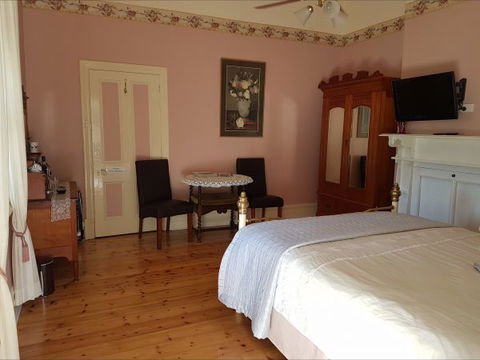 Angas Plains Wines Suites - Holiday Cairns 1