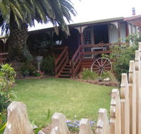 Ironstone Cottage - Holiday Cairns