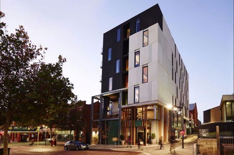 Alex Hotel Northbridge - Holiday Cairns 0