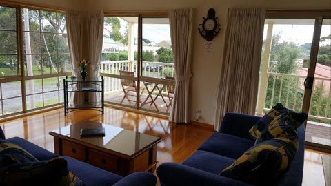 Anchors Guest House - Holiday Cairns 1