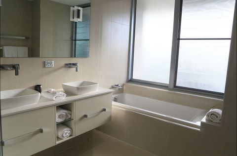 Aqua Aqua Luxury Penthouses - Holiday Cairns 7