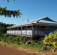 Blue House Bed and Breakfast - Holiday Cairns