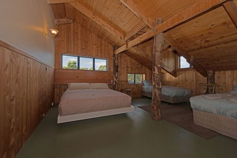 Bruny Island Lodge - Holiday Cairns 4