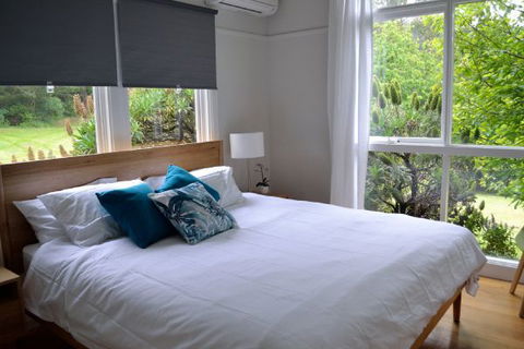 Cape Cottages - Holiday Cairns 8