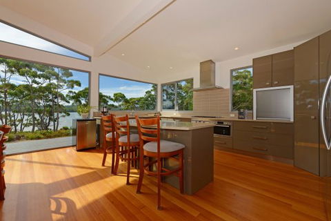 Cloudy Bay Lagoon Estate - Holiday Cairns 8