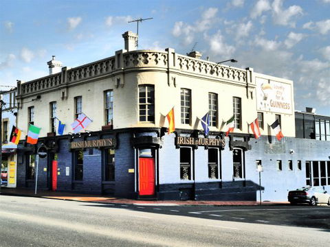 Irish Murphy's Hostel - Holiday Cairns 0