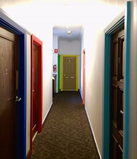 Irish Murphy's Hostel - Holiday Cairns 5
