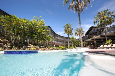 Mantra Club Croc - Holiday Cairns 1