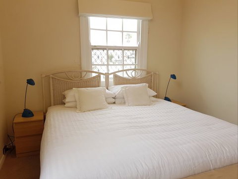 Newcastle Terraces And Apartments - NBC Apartments - Holiday Cairns 0