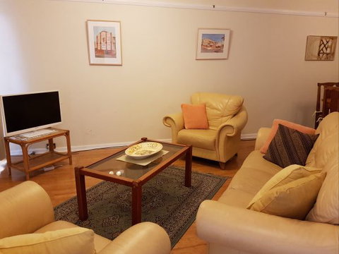 Newcastle Terraces And Apartments - NBC Apartments - Holiday Cairns 2
