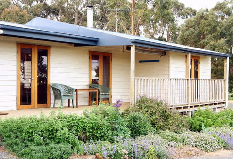 Oakhill Cottage - Holiday Cairns 0