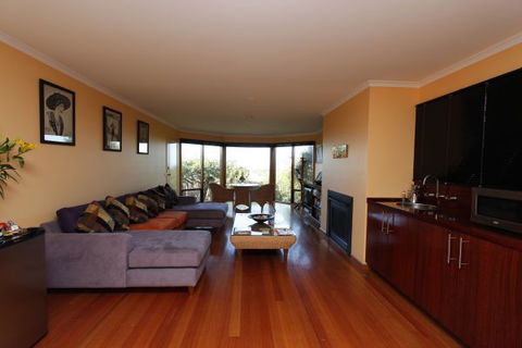 Ocean Inlet - Holiday Cairns 8