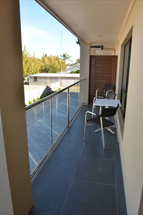 Renmark Holiday Apartments - Holiday Cairns 6