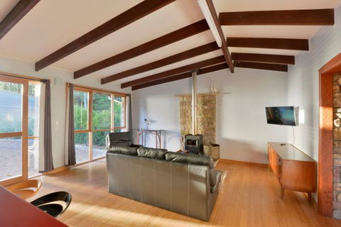 Ridgetop Hideaway - Holiday Cairns 0