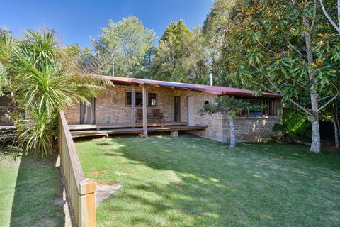 Ridgetop Hideaway - Holiday Cairns 2
