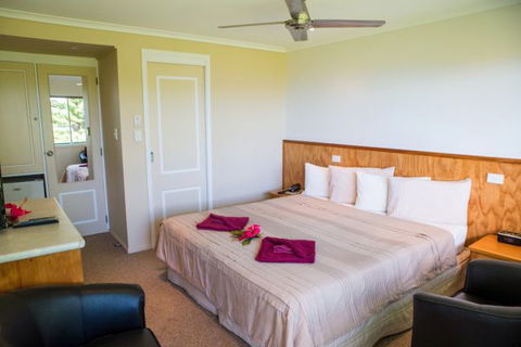 Seaview Hotel And Cottages Norfolk Island - Holiday Cairns 2