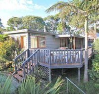 The Deweyshack - Holiday Cairns