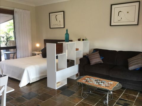 The Croft Bed And Breakfast - Holiday Cairns 1