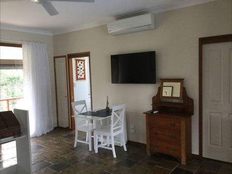 The Croft Bed And Breakfast - Holiday Cairns 3