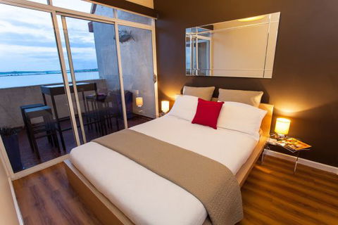 Waterscape Holiday Apartment - Holiday Cairns 2
