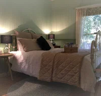 Telegraph Retreat Cottages - Holiday Cairns