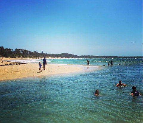 Atlantis Seafarers Cottage - Holiday Cairns 1