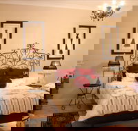 Azalea Cedar-Rose Villa - Holiday Cairns