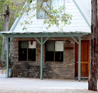 Caves Road Chalets - Holiday Cairns