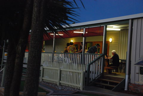 Pemberton Lodge - Holiday Cairns 2