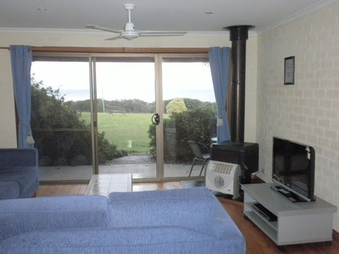 Skenes Creek Lodge Motel - Holiday Cairns 1