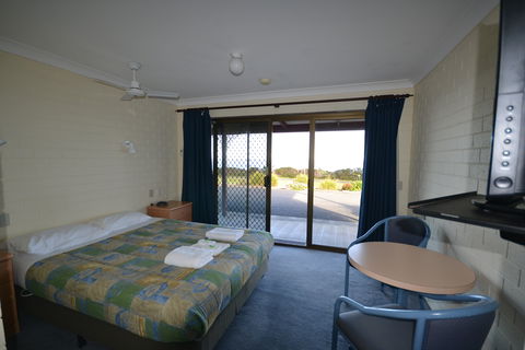 Skenes Creek Lodge Motel - Holiday Cairns 4