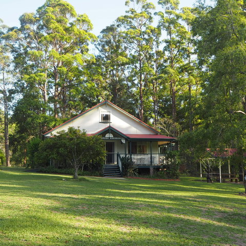 Telegraph Retreat Cottages - Holiday Cairns 0