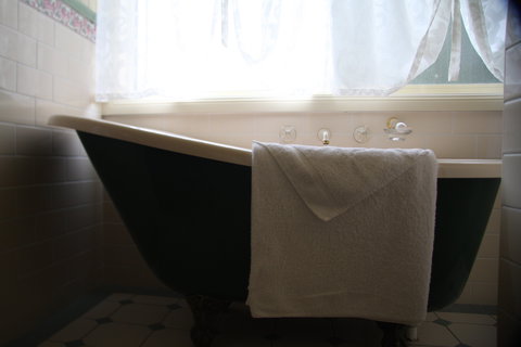 Telegraph Retreat Cottages - Holiday Cairns 5