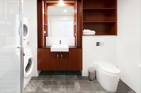 Abode Narrabundah - Holiday Cairns 3