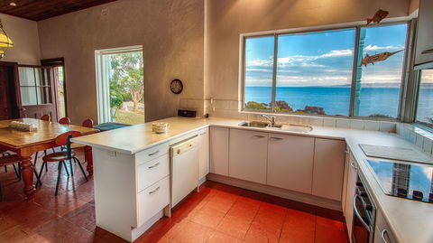 Antechamber Bay Retreats - Holiday Cairns 1