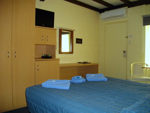 Benjamin Singleton Motel - Holiday Cairns 1