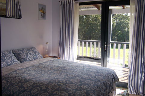 Blue House Bed And Breakfast - Holiday Cairns 6