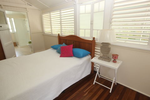 Daggoombah Holiday House - Holiday Cairns 2