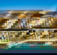 Elite Holiday Homes - Affordable Luxury - Holiday Cairns