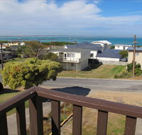 Foster Street Holiday Home - Holiday Cairns
