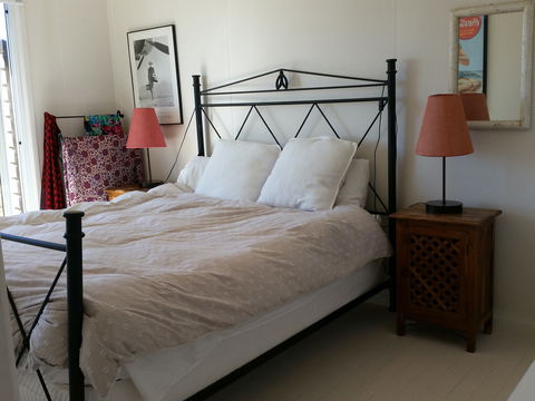 Headlands Beach House - Holiday Cairns 2
