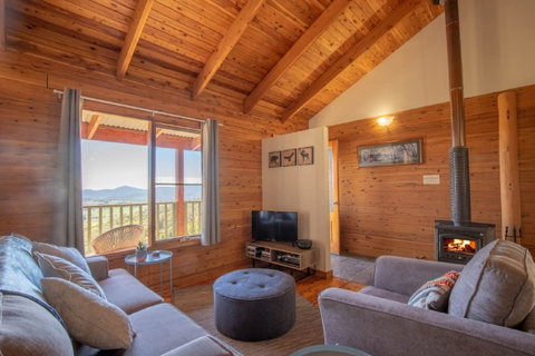 Melaleuca Mountain Retreat - Holiday Cairns 2