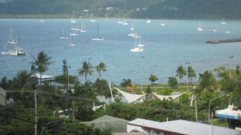 Waterview Airlie Beach - Holiday Cairns 2