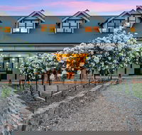 Abbotsford Country House - Holiday Cairns