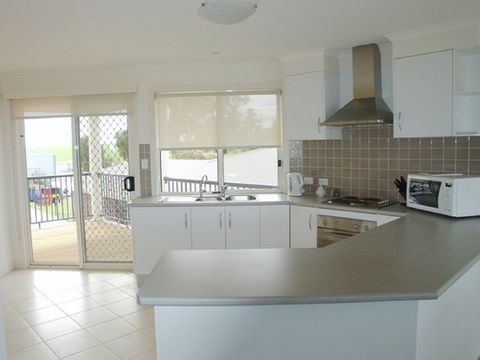 Arabesque Villa 2 - Holiday Cairns 1