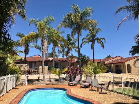 Costa Rica Motel - Holiday Cairns 0