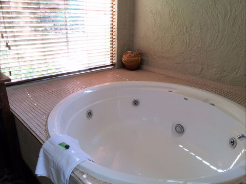 Milton Country Cottages - Holiday Cairns 2