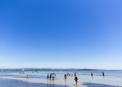 Swansea Lakeside Holiday Park - Holiday Cairns 1