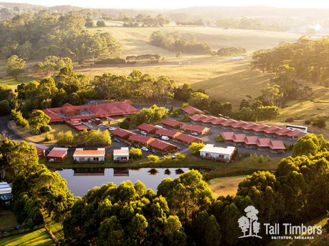 Tall Timbers Tasmania - Holiday Cairns 0