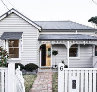 The Fox House Kyneton - Holiday Cairns